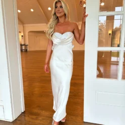 Rhinestone Embellished Sweetheart Dress- Ivory